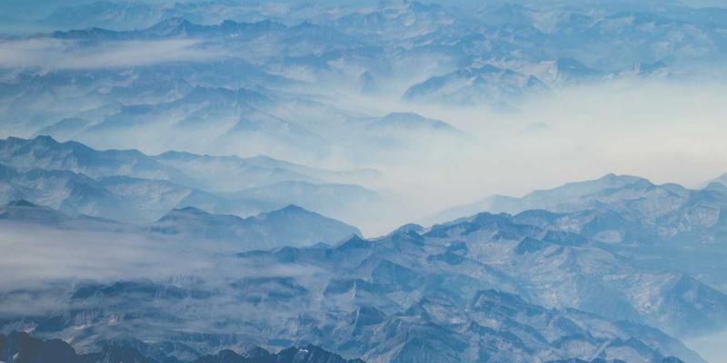 0755地区分布式光伏发电并网技术难点解析：绿色能源落地的关键挑战