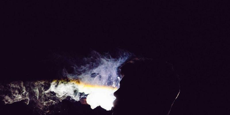 0755地区太阳能光伏电站阴影分析及组件排布优化策略：提升绿色能源发电效率的关键