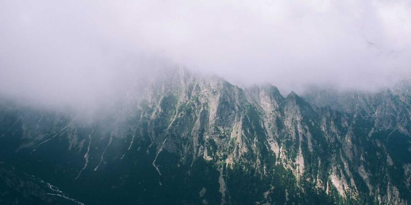 0755太阳能76：绿色能源新标杆，高效太阳能系统与太阳能板深度解析