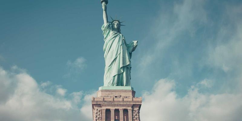 0755太阳能光伏板清洗与运维保养专业服务：守护绿色能源系统高效运行