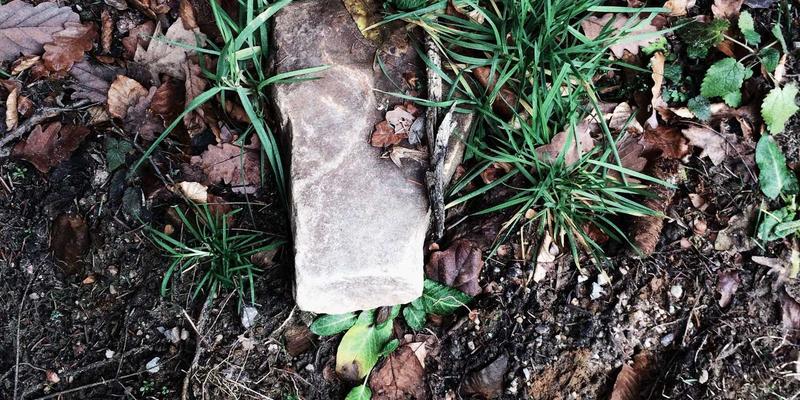 深圳商业综合体太阳能光伏车棚一体化设计：0755太阳能系统投资回报深度解析