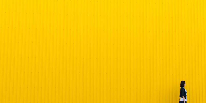 深圳商业综合体屋顶光伏+充电桩一体化项目：太阳能系统如何创造三重价值